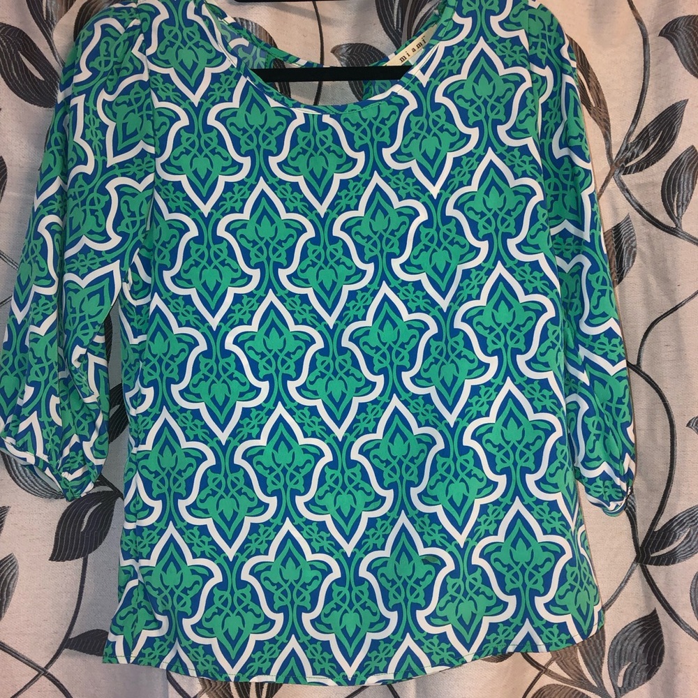 Green blouse